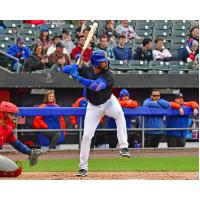 Syracuse Mets' Jaylin Davis at bat