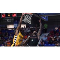 Vancouver Bandits battle the Edmonton Stingers