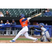 Syracuse Mets' Luke Ritter at bat