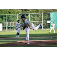 Vermont Mountaineers' Max Parker on the mound