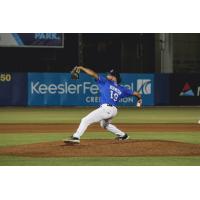 Biloxi Shuckers pitcher Cam Robinson