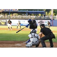 Syracuse Mets' Brett Baty at bat