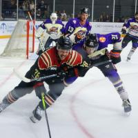 Knoxville Ice Bears battle the Huntsville Havoc