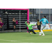 St. Louis Ambush forward James Thomas scores against the Milwaukee Wave