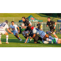 NOLA Gold with the ball against Old Glory DC