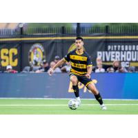 Pittsburgh Riverhounds SC defender Beto Ydrach
