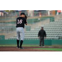 Sioux City Explorers pitcher Jared Wetherbee